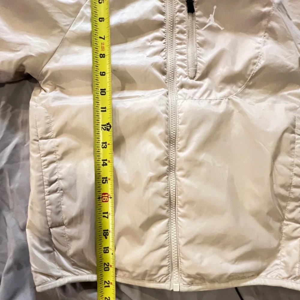 Jordan Kids Beige Full Zip‎ Hooded Fleece Lined Puffer Jacket Size S 8-10Y